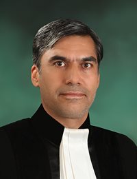 وکیل احمدرضا احمدی کانون مرکزی